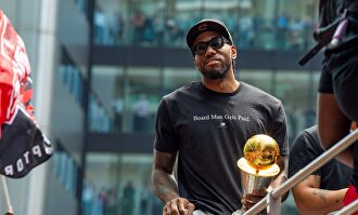 Kawhi Leonard es la pieza más codiciada tras la lesión de Durant. | EFE
