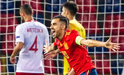 Dani Ceballos celebra su gol contra Polonia en la fase de grupos. | EFE