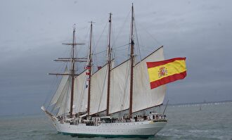 El buque Juan Sebastián de Elcano, navegando | Flickr-Armada
