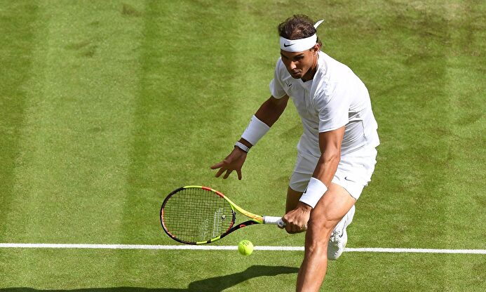 Rafa Nadal, en su debut en Wimbledon contra Yuichi Sugita. | EFE