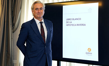 El Consejero Delegado de Óptima Mayores, Ángel Cominges