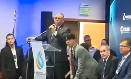 Momento en el que se oye el disparo.