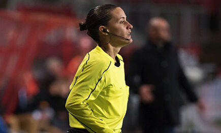 Guadalupe Porras, la primera mujer que arbitrará en Primera División. | RFEF