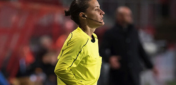 Guadalupe Porras, la primera mujer que arbitrará en Primera División. | RFEF