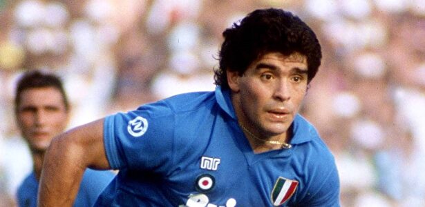 Diego Maradona, durante su etapa en el Nápoles. | Cordon Press