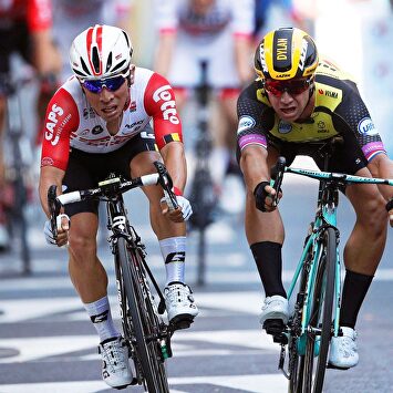 Ewan gana por un milímetro a Groenewegen en el sprint de Toulouse