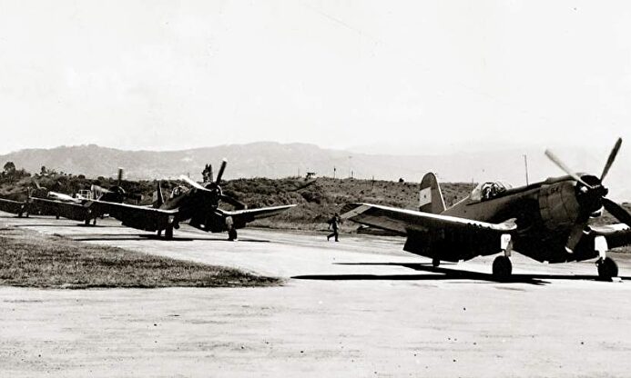 Aviones de la Fuerza Aérea de Honduras momentos antes de lanzar su ataque en El Salvador. | Wikipedia