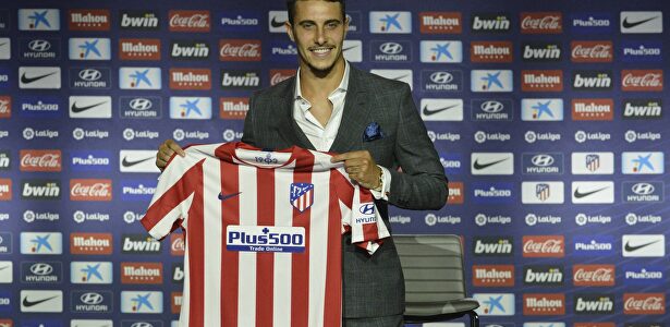 Mario Hermoso con su nueva camiseta. | Cordon Press