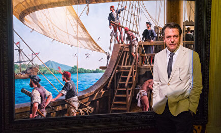 Ferrer Dalmau junto al nuevo cuadro. | David Alonso Rincón