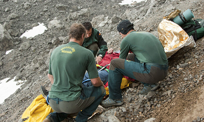 Agentes del GREIM en un rescate | Guardia Civil