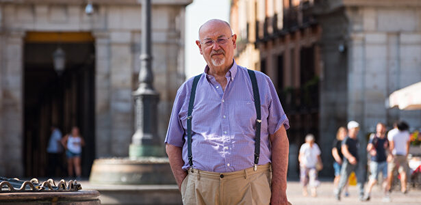 El escritor Juan Eslava Galán. | David Alonso Rincón