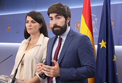 Manuel Mariscal junto a Macarena Olona en el Congreso en una imagen de archivo. | Vox