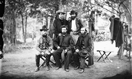 El capellán William Corby, abajo a la derecha, durante la Guerra de Secesión | Cordon Press