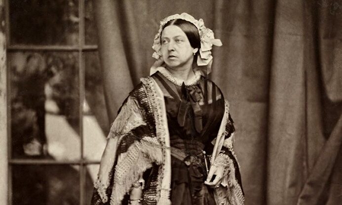 La Reina Victoria, en 1860. | Wikipedia