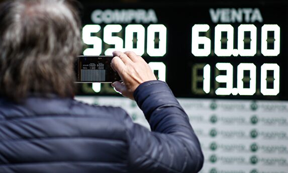 La deuda pública de Argentina ya es más arriesgada que la de Zambia