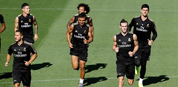 Se cae Hazard, entran Bale y James. | EFE