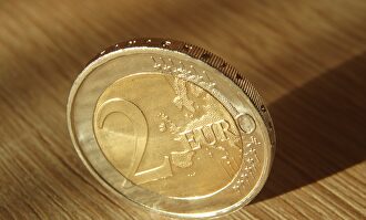 Moneda de 2 euros | Pixabay/CC/betexion