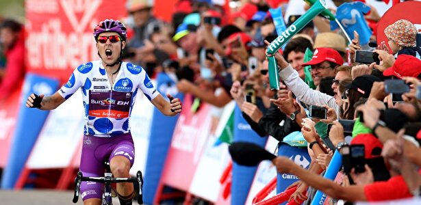 Victoria heroica de Madrazo en Javalambre; 'Supermán' López recupera el maillot rojo