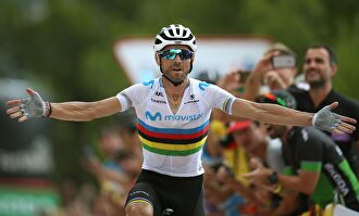 Valverde brilla en las rampas de Mas de la Costa y 'Supermán' López vuelve a ser líder