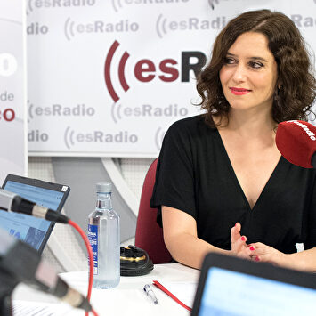 La presidenta de la Comunidad de Madrid, Isabel Díaz Ayuso, en esRadio. |  David Alonso Rincón