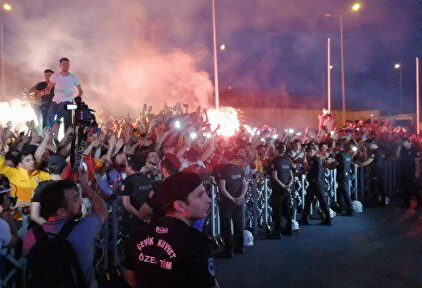 Locura en Estambul por el 'Tigre' Falcao
