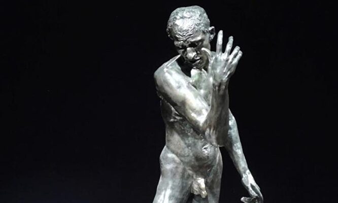 Escultura en bronce de Auguste Rodin | EFE - Laura Sanfélix