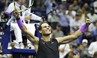 Rafa Nadal celebra su victoria ante Matteo Berrettini. | EFE
