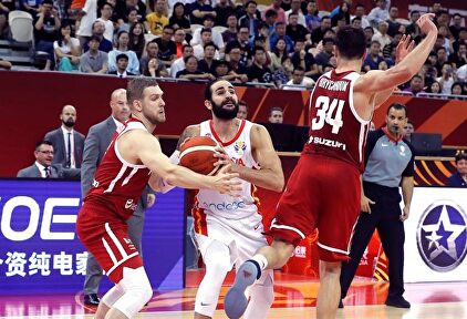 Ricky Rubio, en acción contra Polonia. | EFE