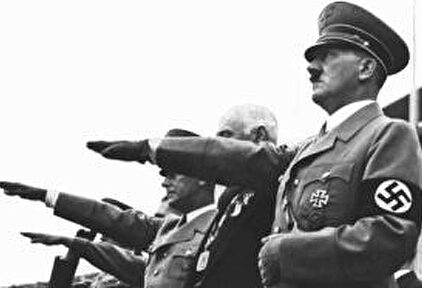 Adolf Hitler saluda la bandera olímpica en la inauguración de los Juegos Olímpicos de Berlín | Archivo