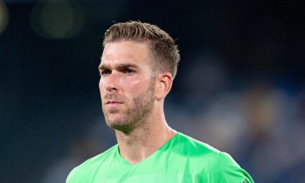 La parada milagrosa de Adrián en el Nápoles-Liverpool