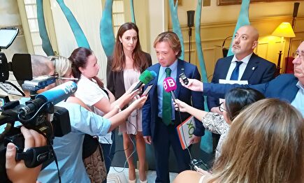 Jorge Campos, a la salida del Parlamento balear | Vox