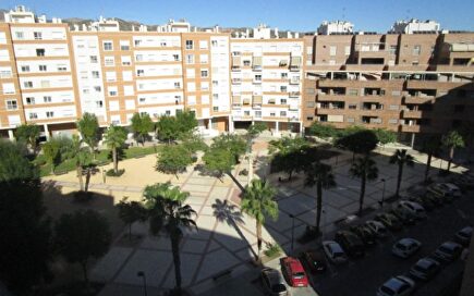 Uno de los pisos a la venta por menos de 60.000 euros en Alicante | Haya