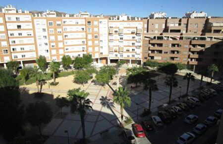 Uno de los pisos a la venta por menos de 60.000 euros en Alicante | Haya