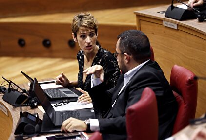 María Chivite durante el pleno | EFE