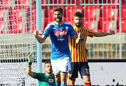 Fernando Llorente celebra el segundo de sus dos goles al Lecce. | EFE