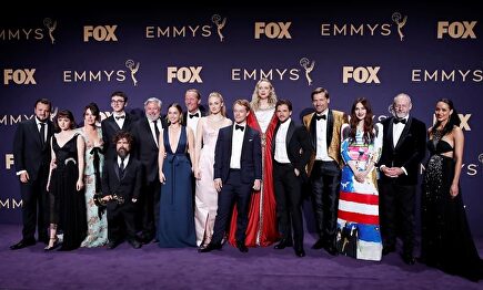 El reparto de 'Juego de Tronos' posa en los Emmy | EFE