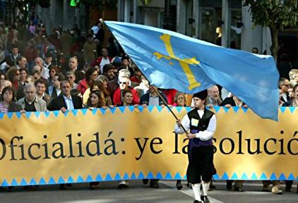 Manifestación por la oficialidad del bable en Asturias | Libertad Digital