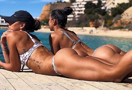 Las impresionantes gemelas Pin, las nadadoras que se ponen en forma en Instagram
