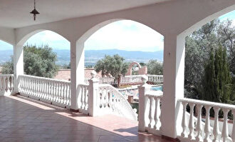 Así son las casas de los narcos que subasta el Gobierno