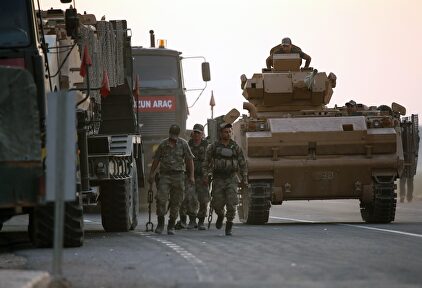 Tanques del Ejército turco en la frontera con Siria. | EFE