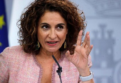 La ministra de Hacienda, María Jesús Montero, este viernes | EFE
