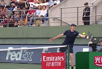 El rocambolesco punto que causa un profundo debate en el mundo del tenis: ¿legal o no?