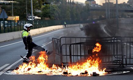 Huelga ilegal en Cataluña ante la inacción, otra vez, de los Mossos