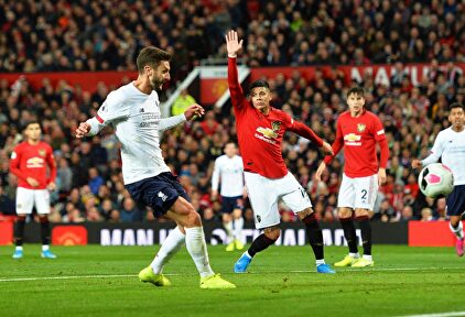 Lallana marca el gol del empate ante el Manchester United. | EFE