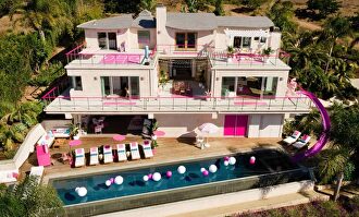 Mansión de Barbie Malibú | Airbnb