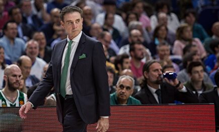 Rick Pitino, en el Wizink Center durante el último playoff de la Euroliga ante el Real Madrid | Cordon Press