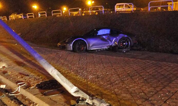 Rubén García estrelló su Porsche contra una farola en las calles de Pamplona | Twitter