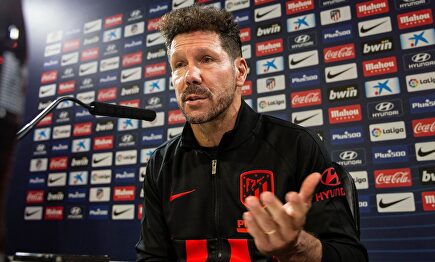 Simeone atiende a los medios de comunicación en rueda de prensa. | EFE