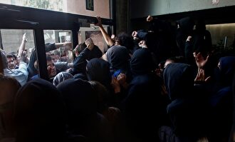 Momentos de tensión entre los estudiantes de la Universidad Pompeu Fabra | EFE