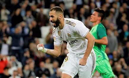 Karim Benzema celebra su gol de penalti al Leganés. |  EFE